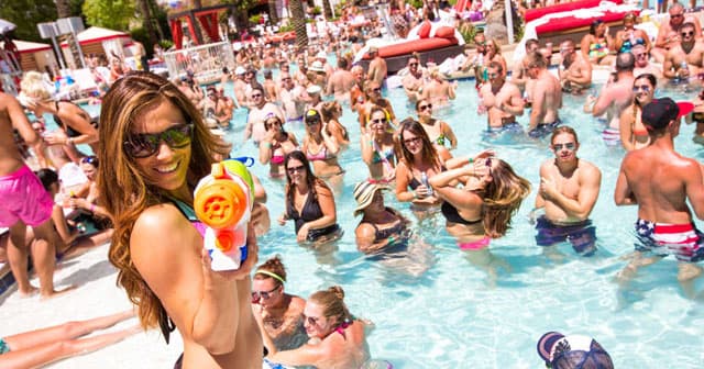 Pool parties & cabanas — Las Vegas VIP concierge experience