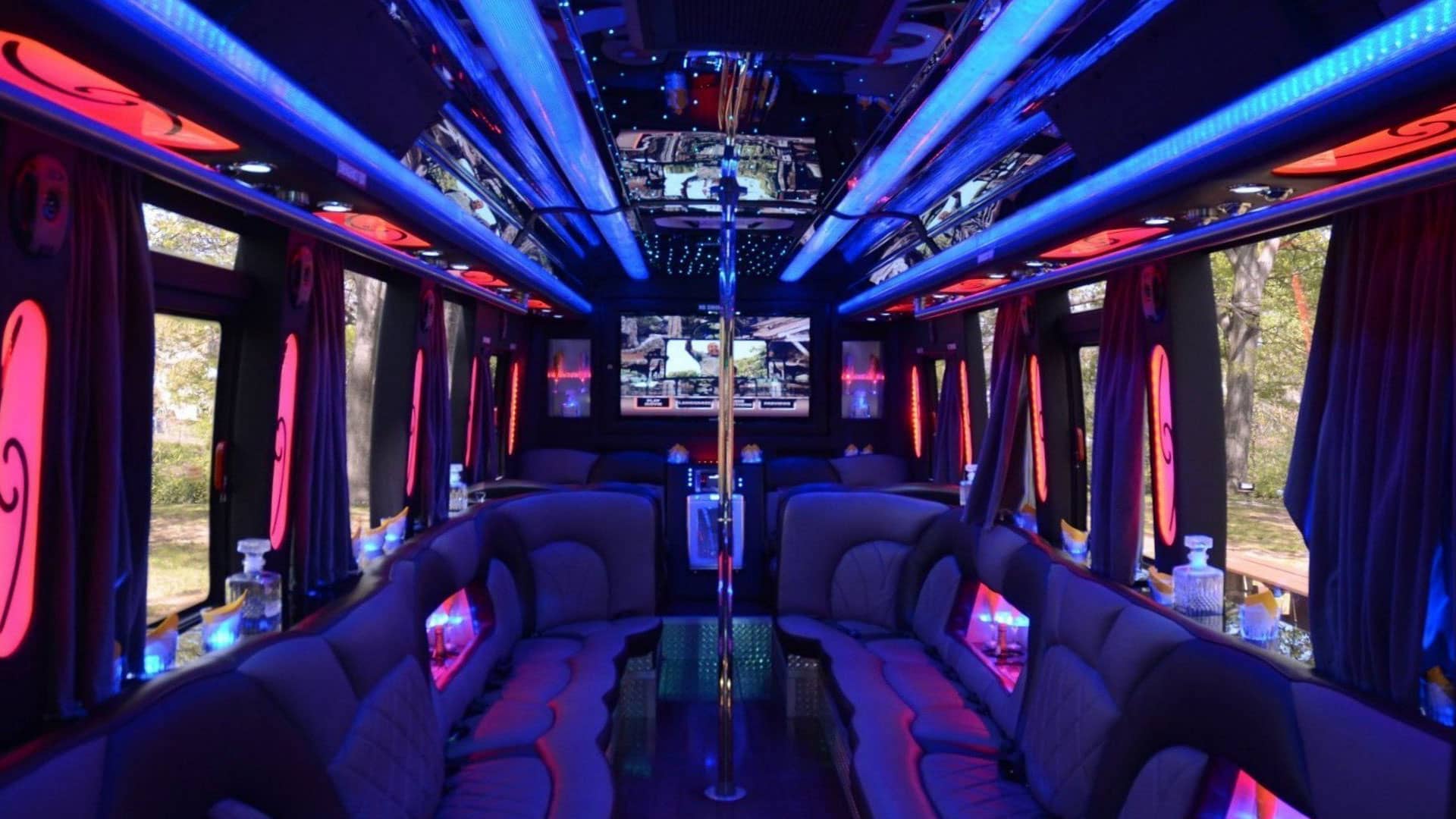 How a Party Bus enhances your Night Out?